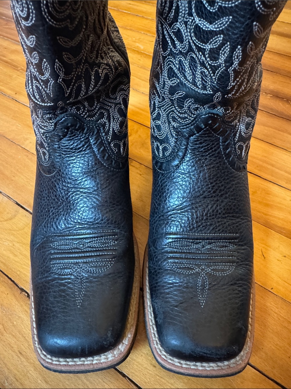 Ariat square toe cowgirl boots - Picture 9 of 11